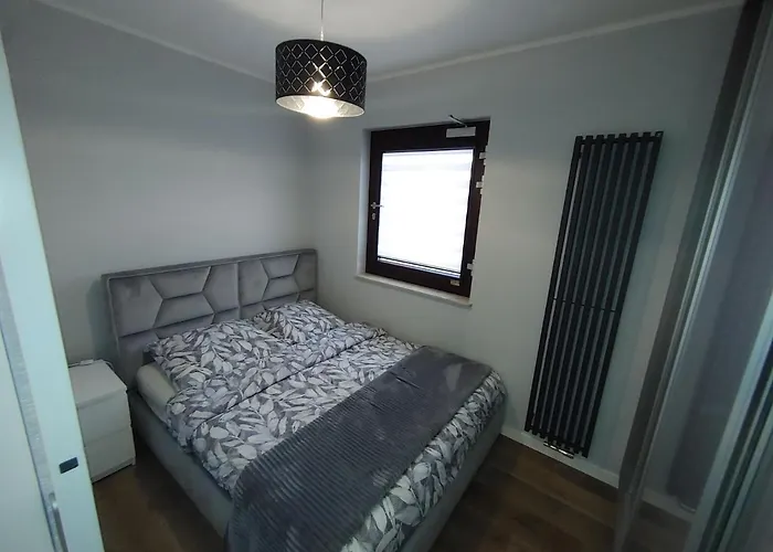 Chmielna - Waterlane Island *