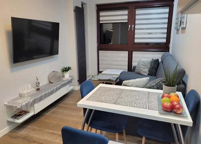 Chmielna - Waterlane Island *